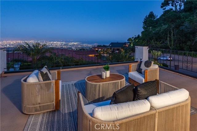 30047 Knoll View Drive, Rancho Palos Verdes CA: https://media.crmls.org/medias/5d5eb137-a756-4e0f-94ec-2ef5ac399574.jpg