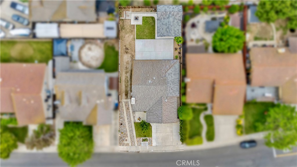 https://media.crmls.org/medias/5d5ee4bf-bdb3-4326-89f8-84b41d00a6e0.jpg?preset=X-Large