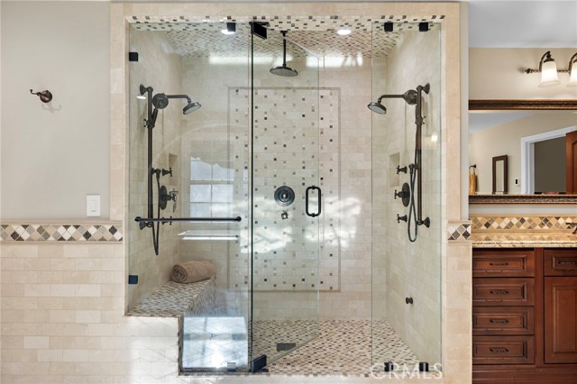 Image 30 of 56 For 30882 Via Colinas