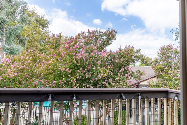 17430 Vanowen, Lake Balboa CA: https://media.crmls.org/medias/5d5f891e-902f-4826-8697-990e5981eedc.jpg