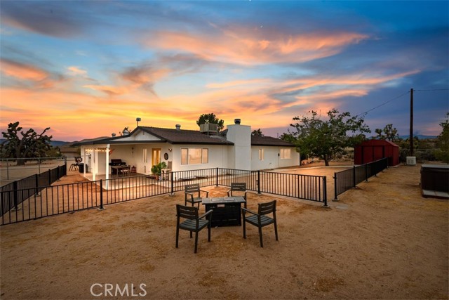 58676 Sunflower Drive, Yucca Valley CA: https://media.crmls.org/medias/5d615a4e-14e4-40f1-9400-5b01470f55fd.jpg