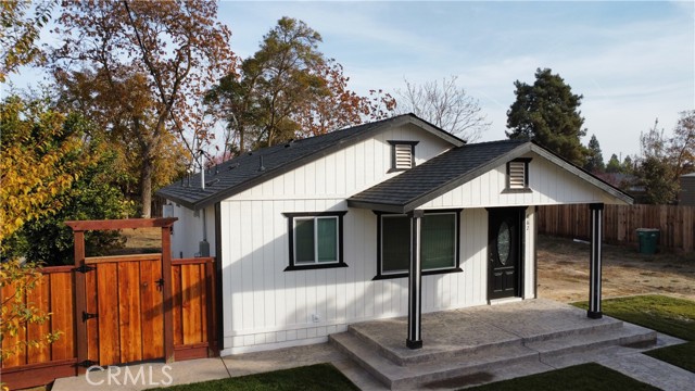 Detail Gallery Image 1 of 1 For 662 N Easy St, Merced,  CA 95340 - 3 Beds | 1 Baths
