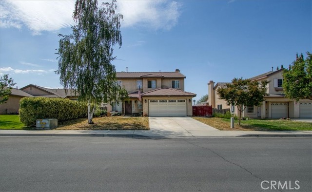 Detail Gallery Image 1 of 33 For 1123 Brown Bear Trl, Beaumont,  CA 92223 - 3 Beds | 2/1 Baths