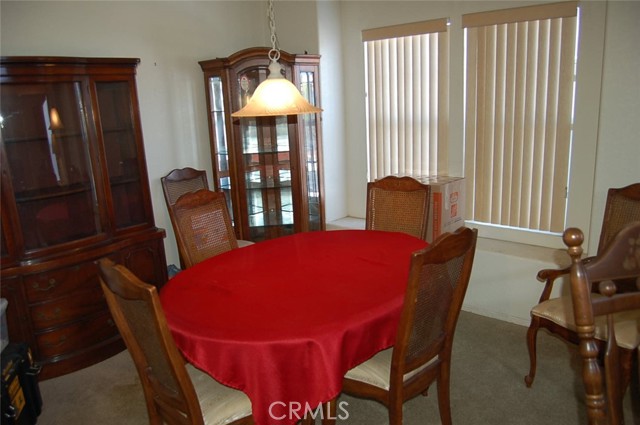 Detail Gallery Image 5 of 22 For 2744 W Rialto Ave #33,  Rialto,  CA 92376 - 3 Beds | 2 Baths