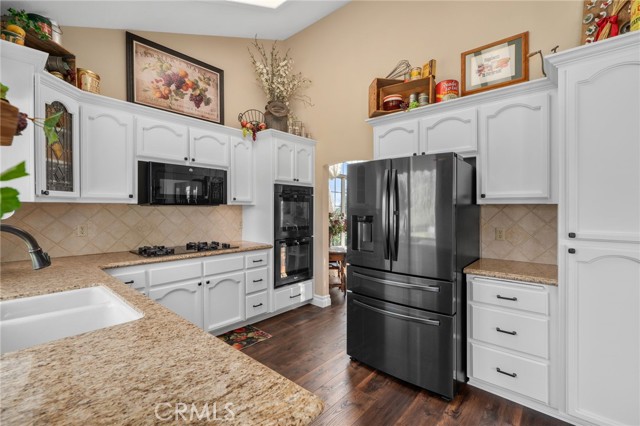 Detail Gallery Image 21 of 63 For 10684 Lakeview Rd, Yucaipa,  CA 92399 - 4 Beds | 3 Baths