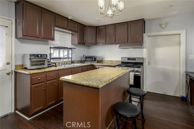 10926 Corby Avenue, Norwalk CA: https://media.crmls.org/medias/5d645acc-3eb0-424d-b2c2-be9c00048ff6.jpg
