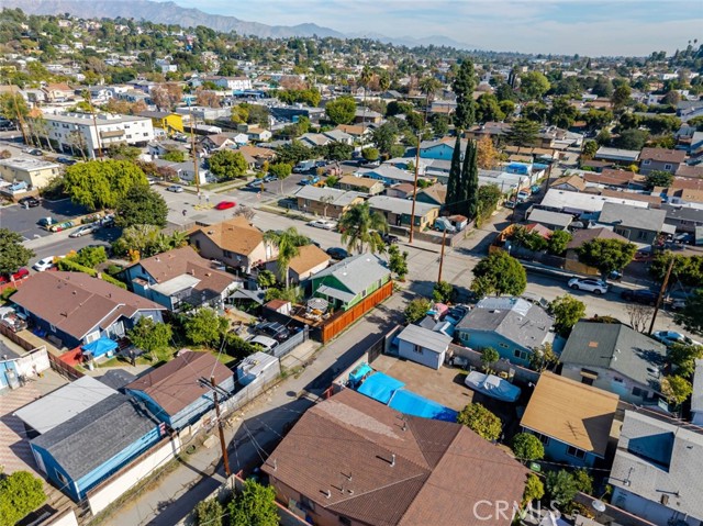 Detail Gallery Image 5 of 28 For 715 Nolden, Los Angeles,  CA 90042 - 2 Beds | 1 Baths