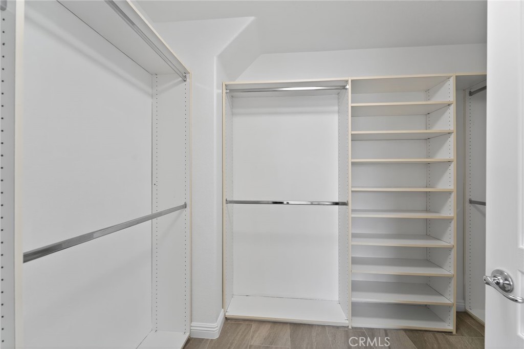 https://media.crmls.org/medias/5d64d8ab-1195-4d2a-86b3-8757575b65ff.jpg?preset=X-Large