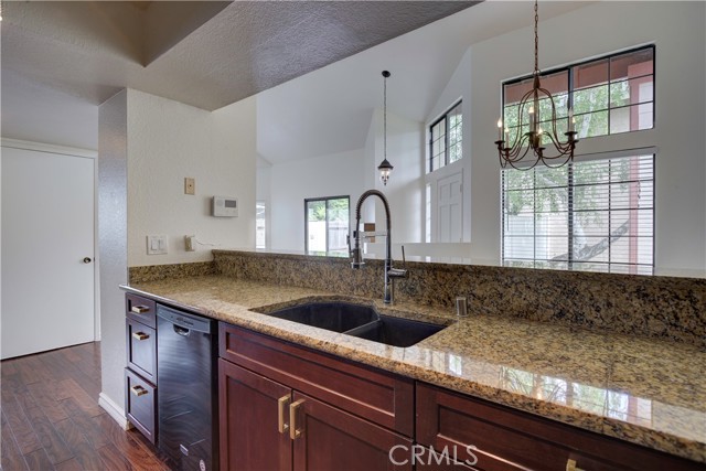 Detail Gallery Image 13 of 30 For 1213 Iris Ct, Lompoc,  CA 93436 - 3 Beds | 2 Baths