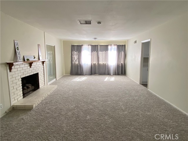 Detail Gallery Image 3 of 14 For 44446 Loneoak Ave, Lancaster,  CA 93534 - 3 Beds | 2 Baths