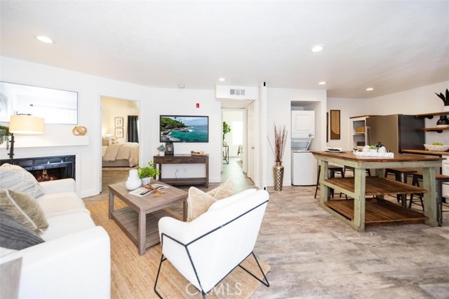 Detail Gallery Image 15 of 32 For 4494 Mentone #19,  San Diego,  CA 92107 - 2 Beds | 2 Baths