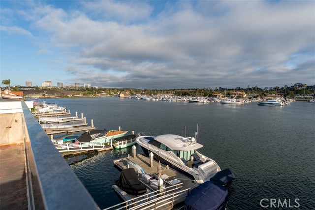 Detail Gallery Image 64 of 75 For 409 Morning Star, Newport Beach,  CA 92660 - 5 Beds | 5/1 Baths