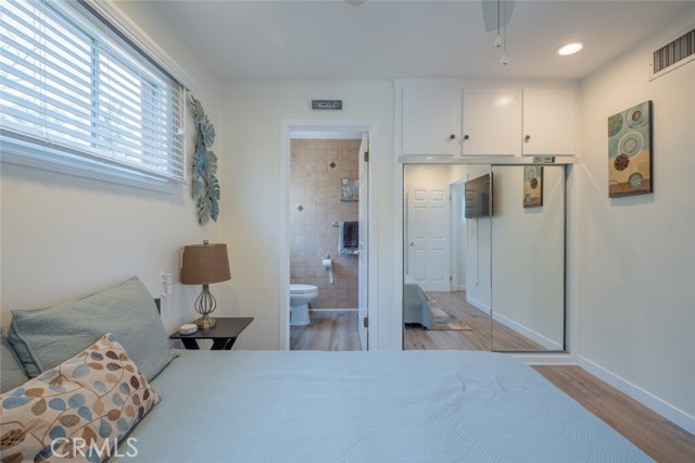 Detail Gallery Image 8 of 35 For 16732 Lassen St, Northridge,  CA 91343 - 3 Beds | 3 Baths