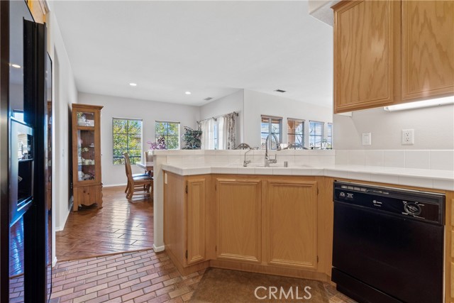 Detail Gallery Image 19 of 40 For 28003 Dickason, Valencia,  CA 91354 - 2 Beds | 2 Baths