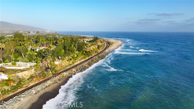405 Calle Alicia, San Clemente CA: https://media.crmls.org/medias/5d67c011-f66f-47c4-9abc-0e7705a1f3ff.jpg