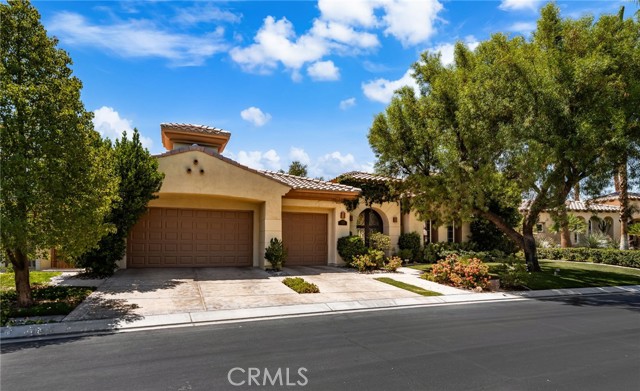 56102 Baltusrol, La Quinta CA: https://media.crmls.org/medias/5d69632a-5903-40a5-8fd7-e7a8cc87bc79.jpg