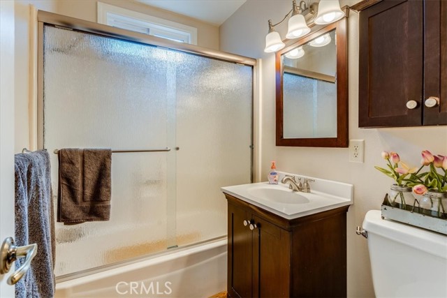 Image 25 of 65 For 550 Plymouth