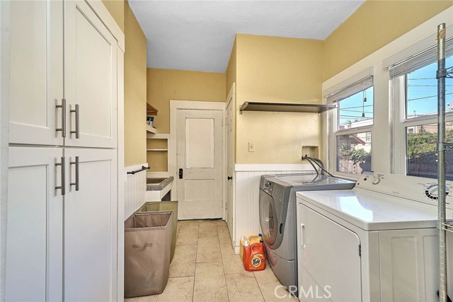 Detail Gallery Image 20 of 35 For 2115 4th Ave, Los Angeles,  CA 90018 - 5 Beds | 2/1 Baths