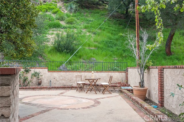 Detail Gallery Image 20 of 27 For 5271 Gould Ave, La Canada Flintridge,  CA 91011 - 3 Beds | 3 Baths