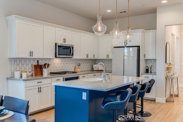 Detail Gallery Image 15 of 50 For 3703 Rock Garden Ln, San Luis Obispo,  CA 93401 - 3 Beds | 2/1 Baths