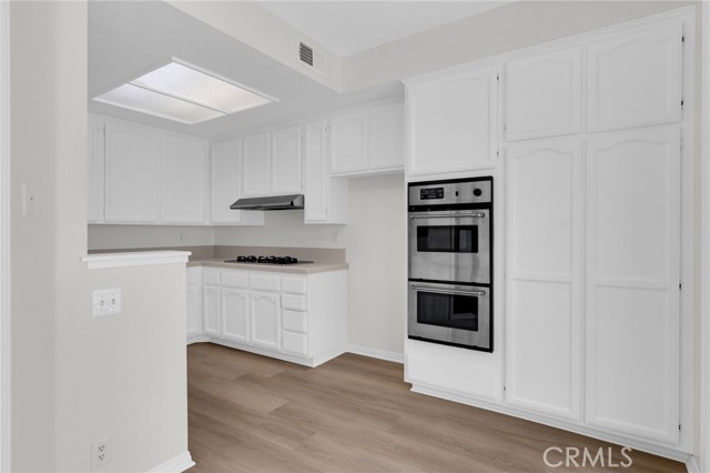 19562 Pompano Lane, Huntington Beach CA: https://media.crmls.org/medias/5d6c169d-65e7-4186-bac7-ad8e6c2caf88.jpg