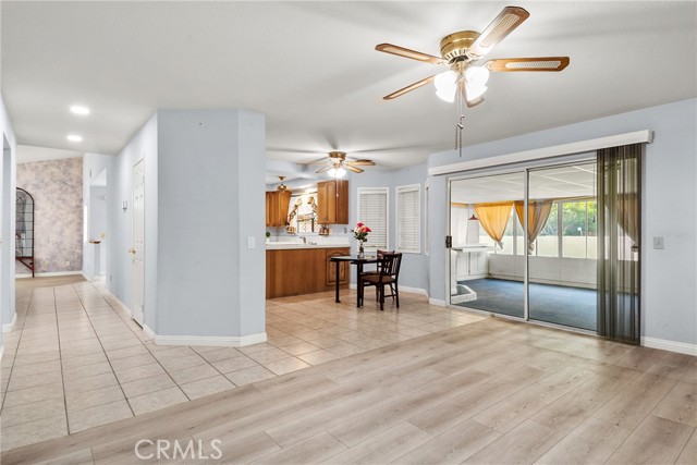 25708 Oak Ct, Moreno Valley CA: https://media.crmls.org/medias/5d6c2d56-fd2b-416a-bda0-fe54b24cdad9.jpg
