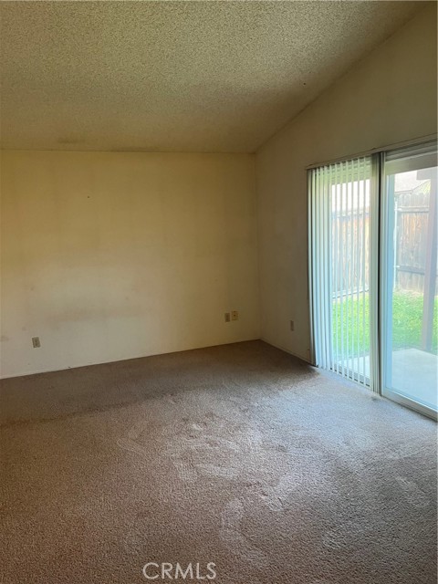 Detail Gallery Image 6 of 8 For 2372 Carlsbad Cir, Hemet,  CA 92545 - 3 Beds | 2 Baths