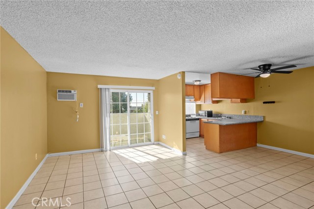 Detail Gallery Image 2 of 22 For 7243 Milton #12,  Whittier,  CA 90602 - 1 Beds | 1 Baths