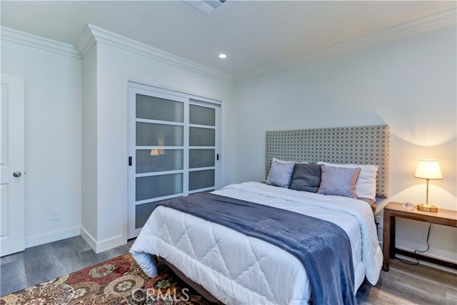 223 N St Andrews Place, Los Angeles CA: https://media.crmls.org/medias/5d6f197e-c58e-4304-b528-4a59ad7f61d2.jpg
