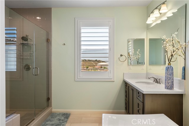46 Dogwood, Lake Forest CA: https://media.crmls.org/medias/5d6f6c80-511b-479b-96b6-df4496d4737d.jpg