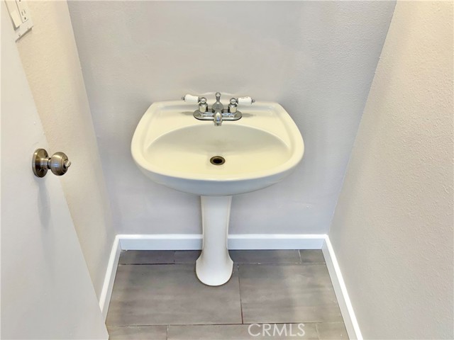 Detail Gallery Image 28 of 48 For 7063 Middlesbury Ridge Cir, West Hills,  CA 91307 - 3 Beds | 2/1 Baths