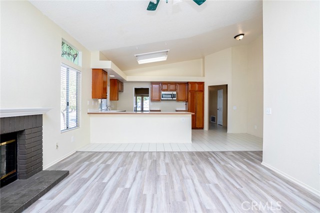 Detail Gallery Image 14 of 38 For 23939 Brittlebush Cir, Moreno Valley,  CA 92557 - 3 Beds | 2 Baths