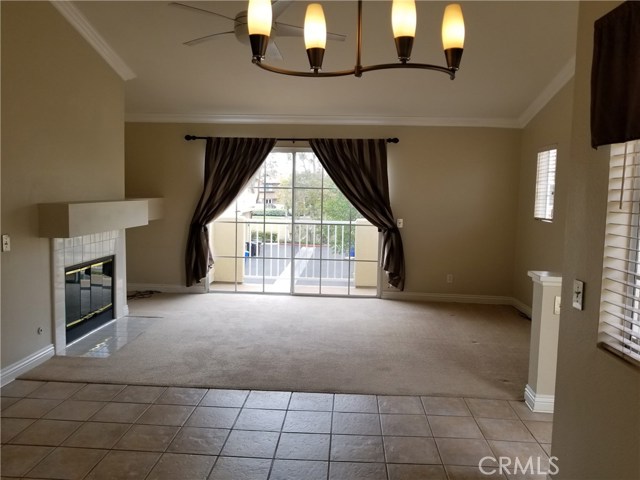 Detail Gallery Image 3 of 31 For 2352 Paseo Circulo, Tustin,  CA 92782 - 2 Beds | 2 Baths