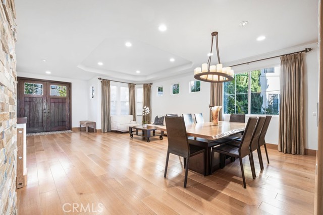 5 Sea View Lane, Newport Coast CA: https://media.crmls.org/medias/5d70b145-501b-4977-8575-dab0d441c098.jpg