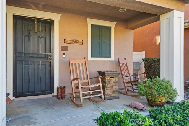 Detail Gallery Image 6 of 43 For 1411 Chinaberry, Beaumont,  CA 92223 - 4 Beds | 3 Baths