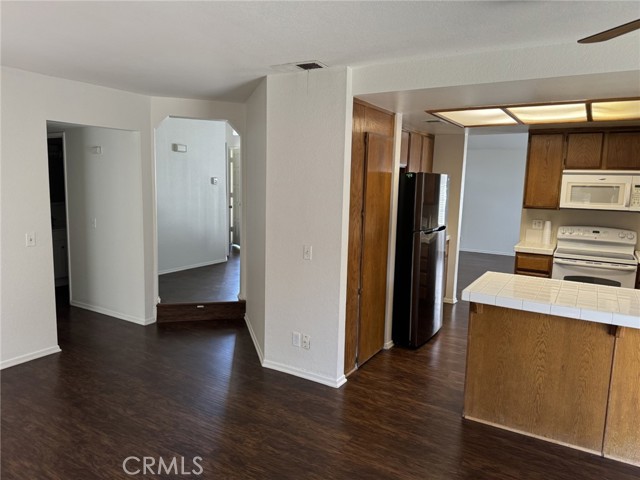 1793 Bowdoin, Corona CA: https://media.crmls.org/medias/5d74ab64-d800-4027-b7ec-2fa2bb32c440.jpg