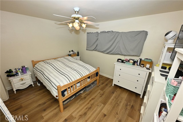 Detail Gallery Image 4 of 7 For 17624 Los Alimos #1/2,  Granada Hills,  CA 91344 - 2 Beds | 1 Baths
