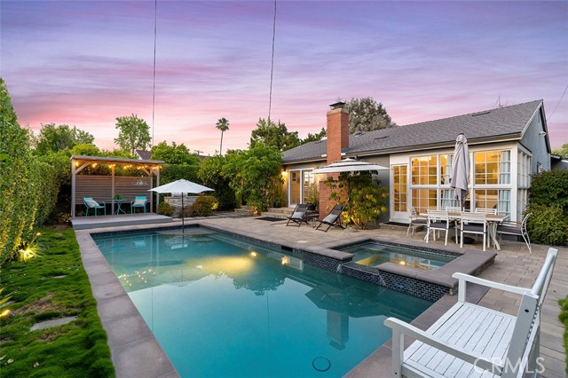 6115 Van Noord Avenue, Valley Glen CA: https://media.crmls.org/medias/5d74d0f1-b5bb-495f-b876-3a9455e17d53.jpg