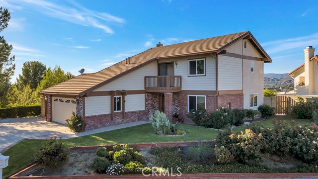 18665 Pad Court, Newhall CA: https://media.crmls.org/medias/5d7548d4-050d-494a-a752-96873a0f9d09.jpg