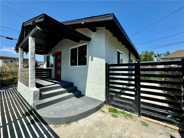 3812 St Andrews Place, Los Angeles, California 90062, 2 Bedrooms Bedrooms, ,2 BathroomsBathrooms,Single Family Residence,For Sale,St Andrews,DW24137623
