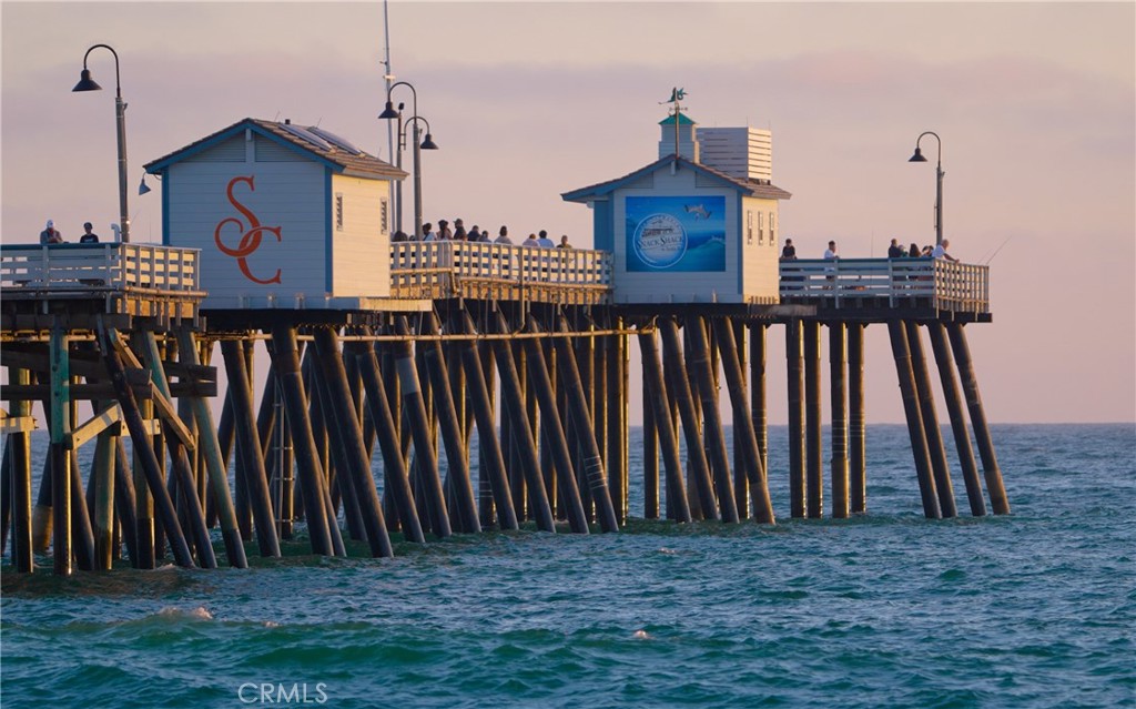 https://media.crmls.org/medias/5d75b7eb-b984-4e57-8e66-49574d66184f.jpg?preset=X-Large