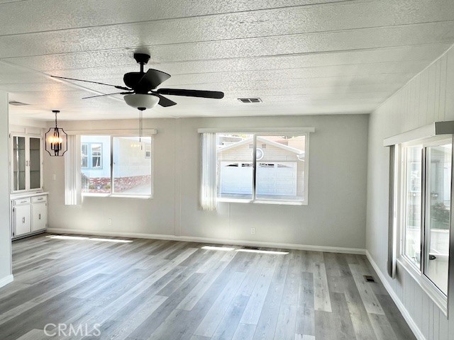 Detail Gallery Image 8 of 24 For 3850 Atlantic Ave #73,  Highland,  CA 92346 - 3 Beds | 2 Baths