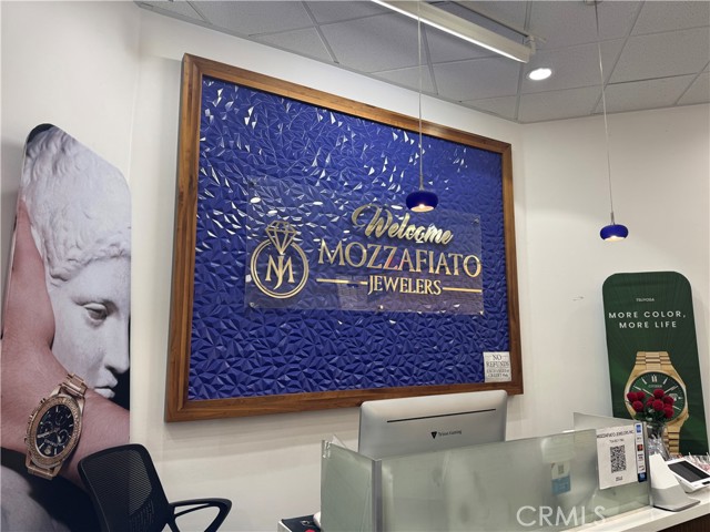 217 Stonewood Street, Downey CA: https://media.crmls.org/medias/5d776eac-9af7-498a-8b7e-9429681f873e.jpg