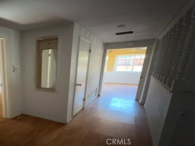 https://media.crmls.org/medias/5d78f24b-da87-49b9-a20f-8989b7b8ef48.jpg?preset=X-Large