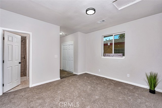 106 Pleasant Street, Modesto CA: https://media.crmls.org/medias/5d79224f-67f1-4828-bcde-21de36ce4df3.jpg