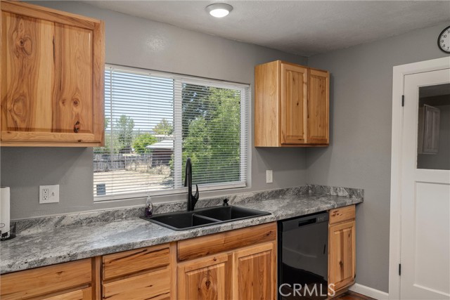 Detail Gallery Image 15 of 49 For 1174 Grand Ave, Oroville,  CA 95965 - 2 Beds | 1 Baths