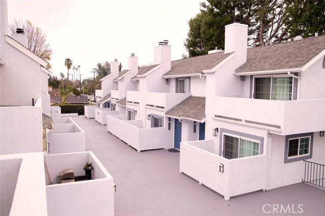Detail Gallery Image 59 of 62 For 7310 Balboa Bld #F,  Van Nuys,  CA 91406 - 2 Beds | 3 Baths