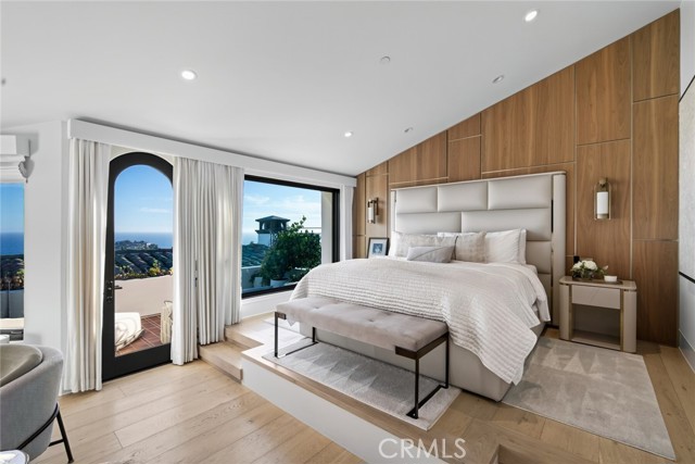 922 EMERALD BAY, Laguna Beach CA: https://media.crmls.org/medias/5d7c525a-801d-48f1-a747-9159b7974413.jpg