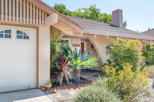 19654 Delight Street, Canyon Country CA: https://media.crmls.org/medias/5d7c8d0d-4ca6-41d4-b982-533507931fc8.jpg