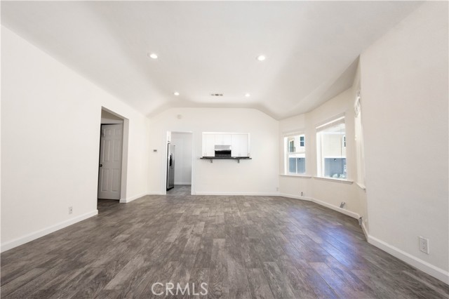 Image 17 of 25 For 1042 San Juan Street